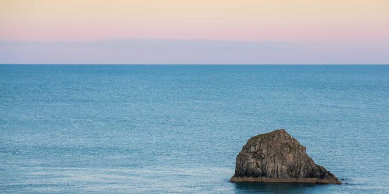 B2C品牌如何通过DTC模式与社交媒体营销构建高价值私域流量池：以TJCJS168为例的实战策略